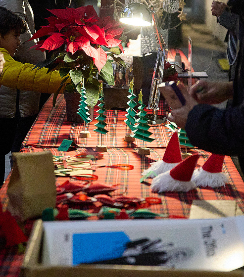 Mercadillo solidario navideño